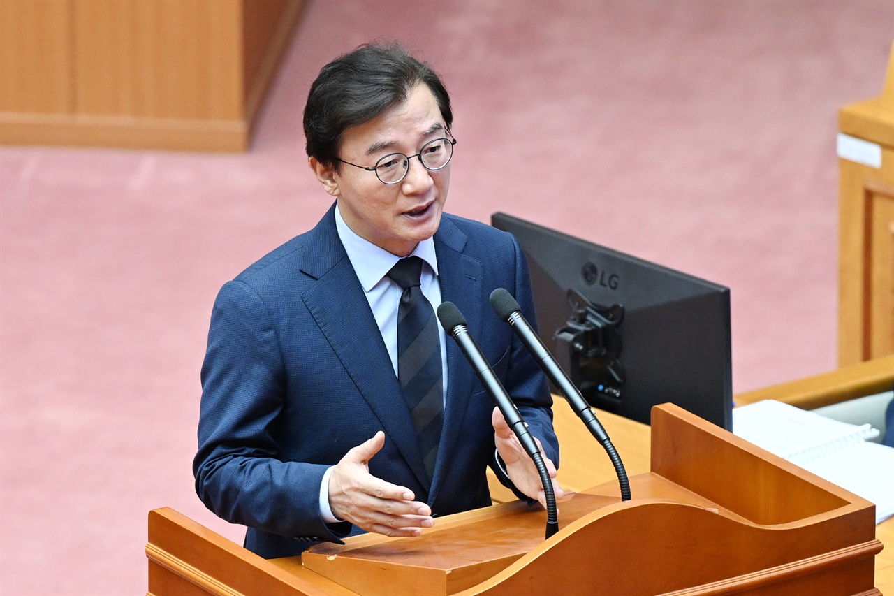 전재수 압박 국민의힘 "퐁피두·사직야구장 추진해야"