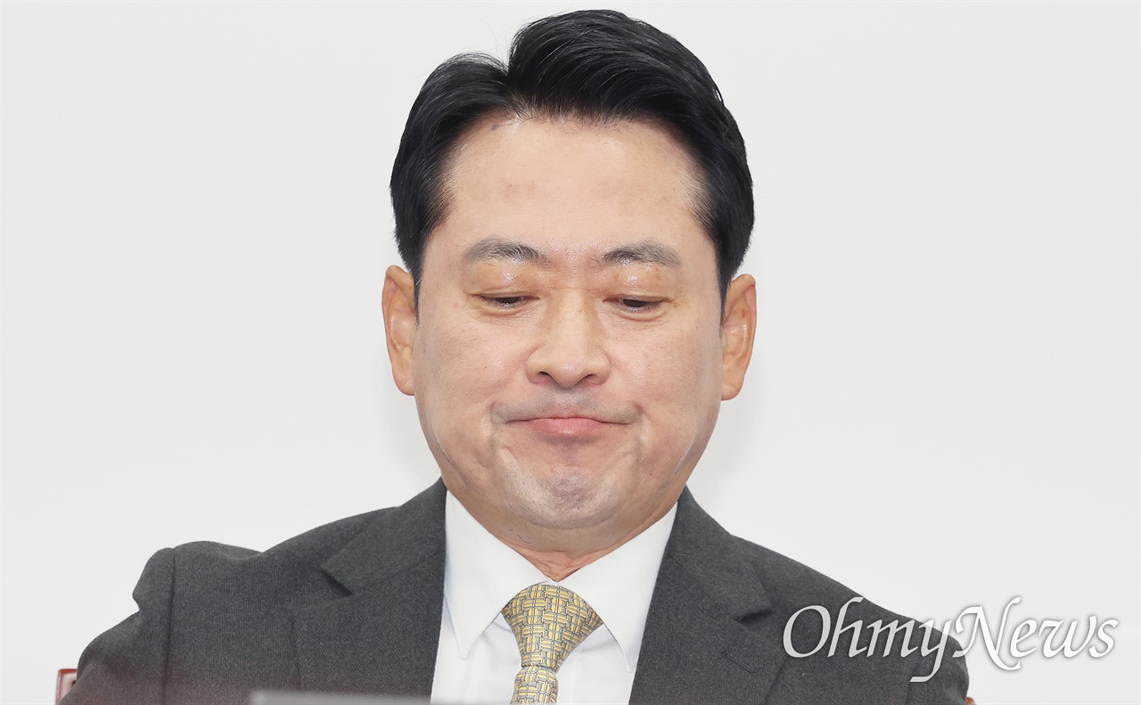 대통령이 썼다고 비난하더니… 국힘 최고위 등장한 '제미나이'